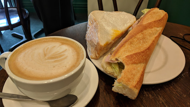 Comments and reviews of Concorde Cafe