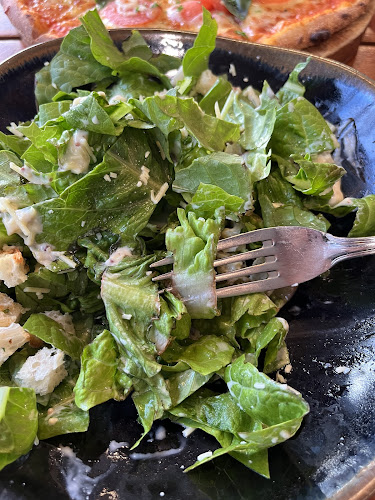 Comentarii opinii despre Scoozi Woodfire Pizza