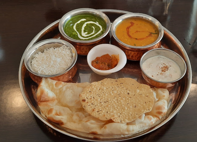 Opinii despre 4 Flames Indian Restaurant & Takeaway în Feilding - Hospitality and gastronomy