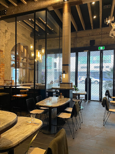 kingi - Hospitality and gastronomy