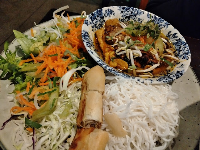 Comentarii opinii despre Viet Eatery & Cafe