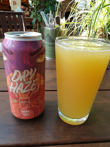 Hone's Garden - Russell