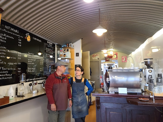 Comentarii opinii despre Bean Around The World Coffee Roastery