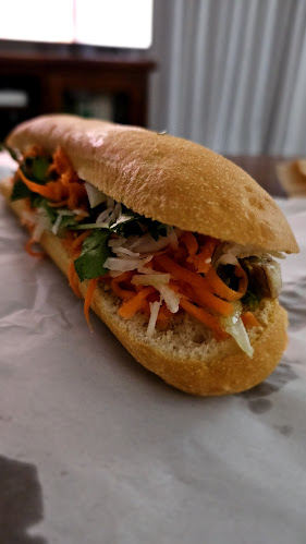 Comentarii opinii despre Banh Mi Saigon
