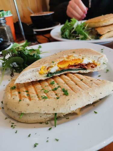 Wild Oats Bakery/Deli/Cafe Phone number