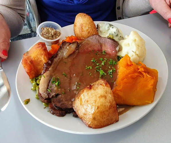 CHRISSY'S BISTRO - Hospitality and gastronomy