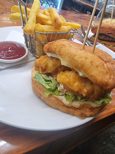 London Street, College Estate, Whanganui 4500, New Zealand