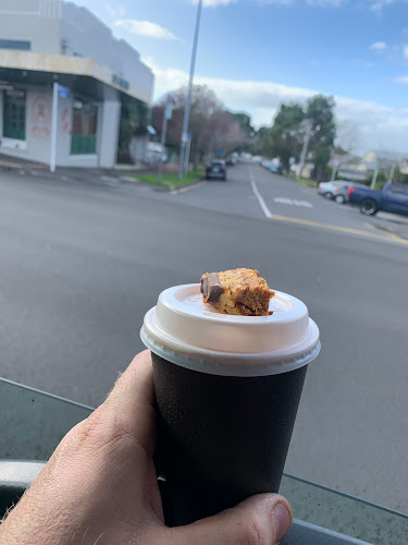 Comentarii opinii despre ESSENTIAL deli