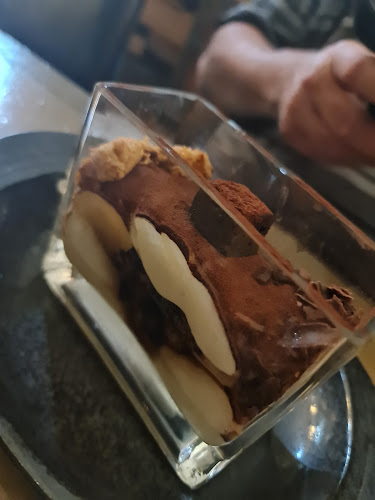 Chikos Restaurant & Cafe Open Times