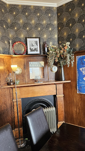 Careys Bay Historic Hotel - Dunedin