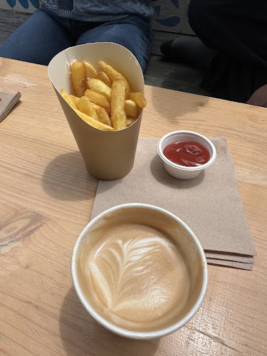 25 Marine Parade South, Piha 0772, New Zealand