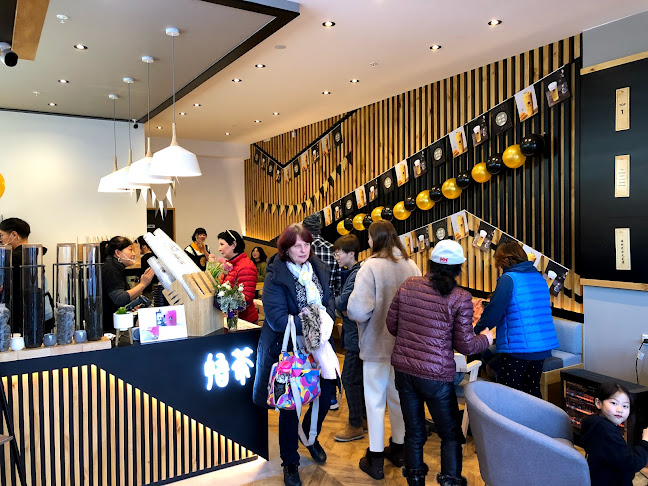 Wucha Queenstown - Hospitality and gastronomy