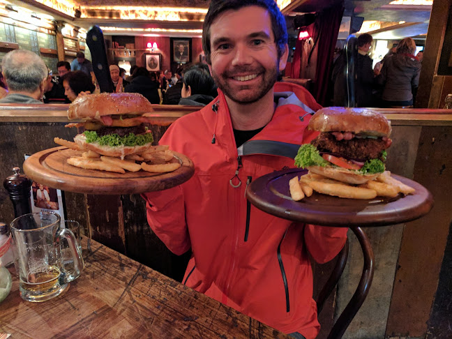 Reviews of The Ballarat in Queenstown - Hospitality and gastronomy