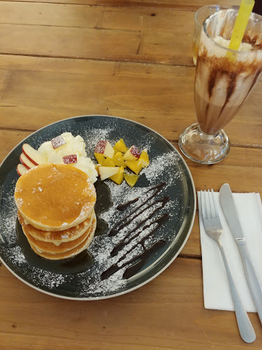 Comentarii opinii despre Urge Coffee & Tea Boutique