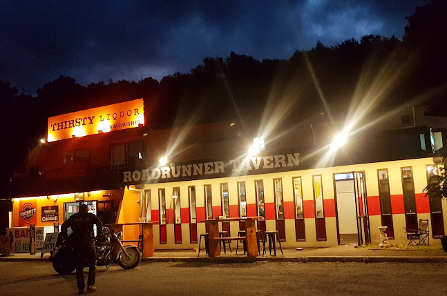 Roadrunner Tavern - Opua
