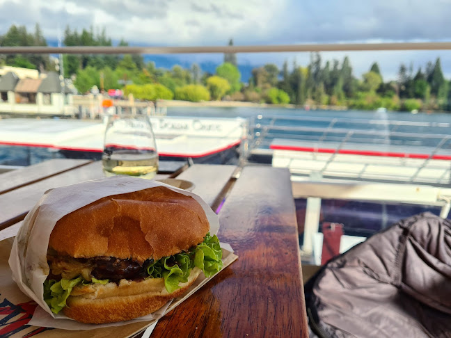 Comentarii opinii despre Perky's - Floating Bar Queenstown