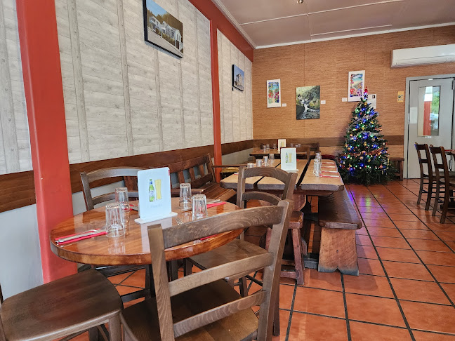 The Hot Rock Gourmet Pizza Pasta Bar