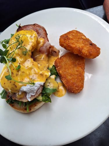 Poppys Cafe - Hospitality and gastronomy