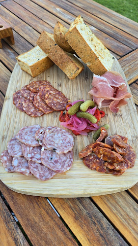 Bannockburn Hotel - Wine Country Restaurant - Hospitality and gastronomy