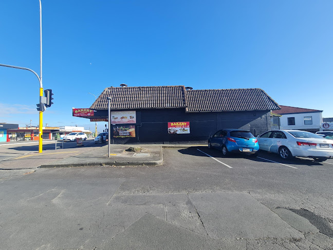 4353 Great North Road, Glendene, Auckland 0602, New Zealand