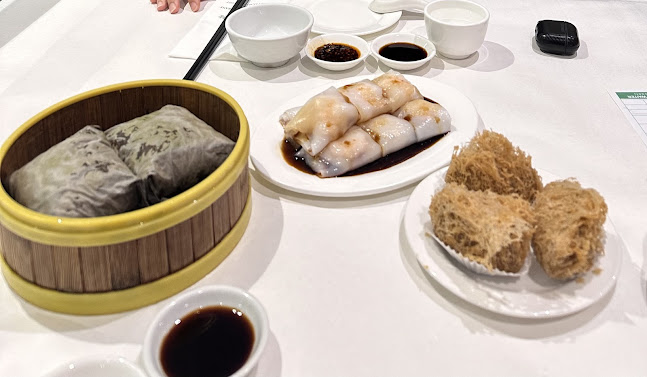 Dragon Boat Restaurant - Hospitality and gastronomy