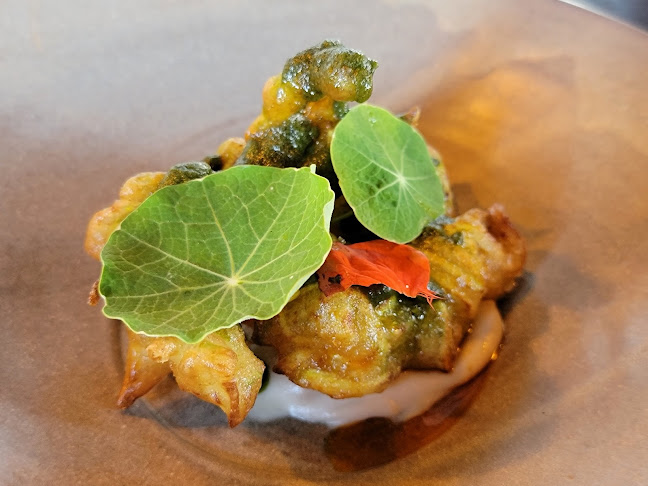 Comentarii opinii despre Moiety