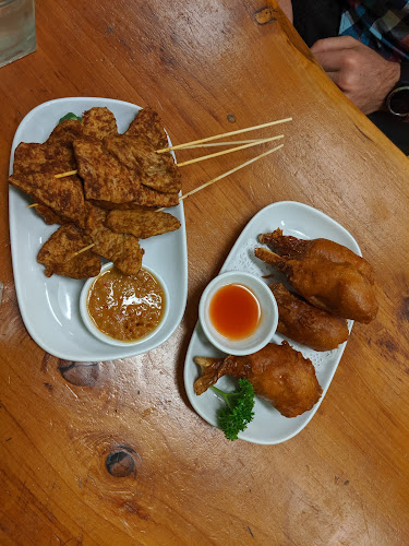 Aunty Mena's Vegetarian Restaurant & Cafe - Hospitality and gastronomy