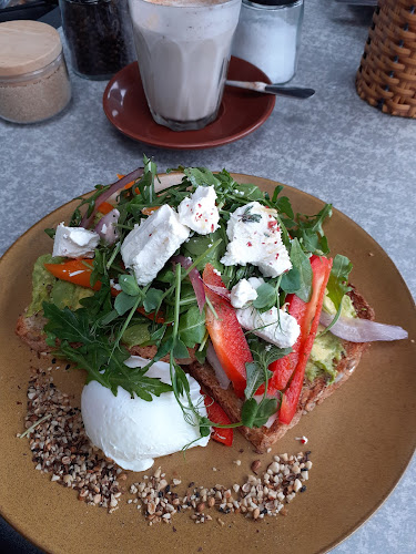 Comentarii opinii despre Fusion Cafe