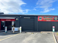 Black Bull Liquor Omokoroa - Hospitality and gastronomy