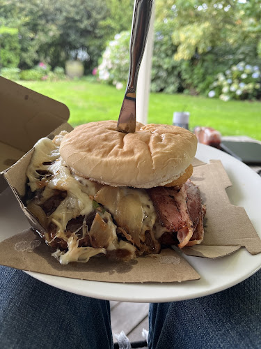 Deluxe Takeaways - Hastings