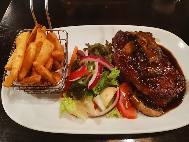 Juniper Gin Bar & Restaurant - Hospitality and gastronomy