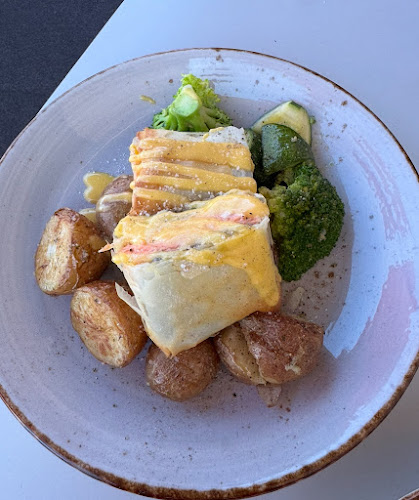 Public Kitchen and Bar - Hospitality and gastronomy