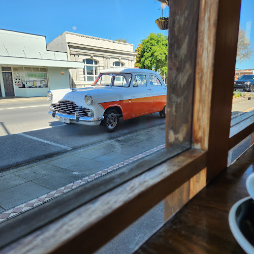 Wild Oats Bakery/Deli/Cafe Open Times