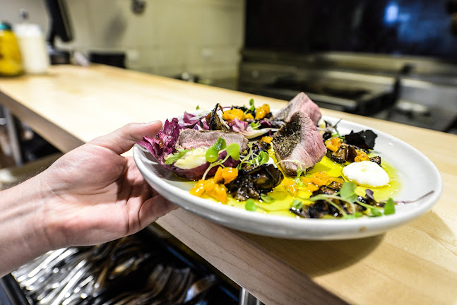 Rosie Parnell - Hospitality and gastronomy