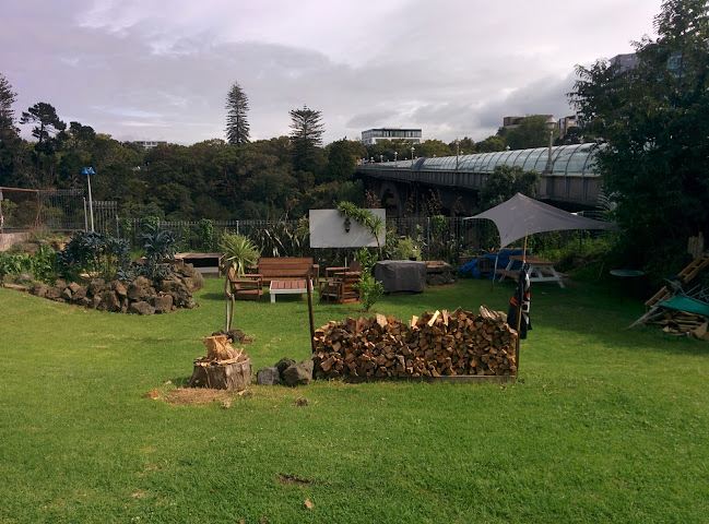 Hum Salon Bohemia Cafe and Community Space - Hospitality and gastronomy