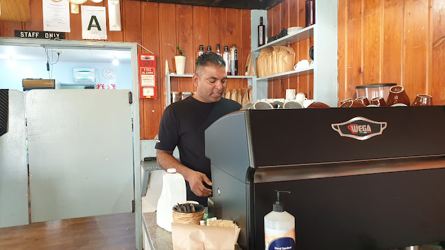 Hunters Cafe & Motel - Hospitality and gastronomy