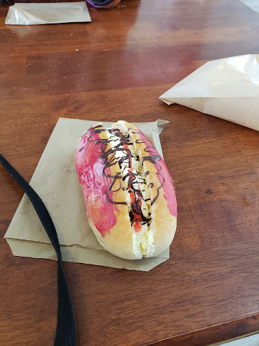 Comentarii opinii despre Ma Bakers Hot Bread Shop