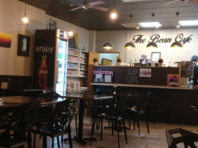 Banh Mi Craft Open Times