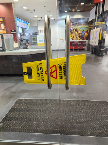 Comentarii opinii despre McDonald's Bunny St