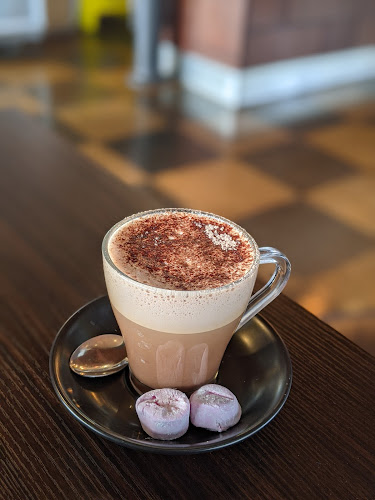 Momento City Cafe - Hamilton