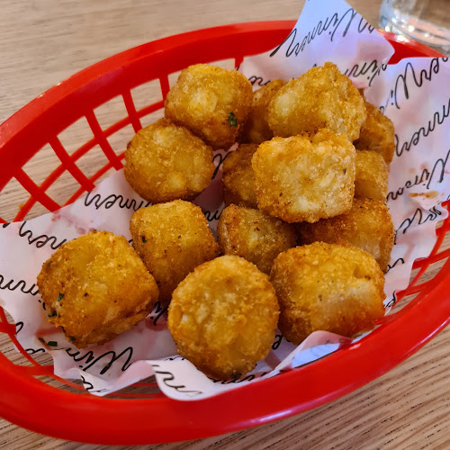 Comments and reviews of Winner Winner Takapuna