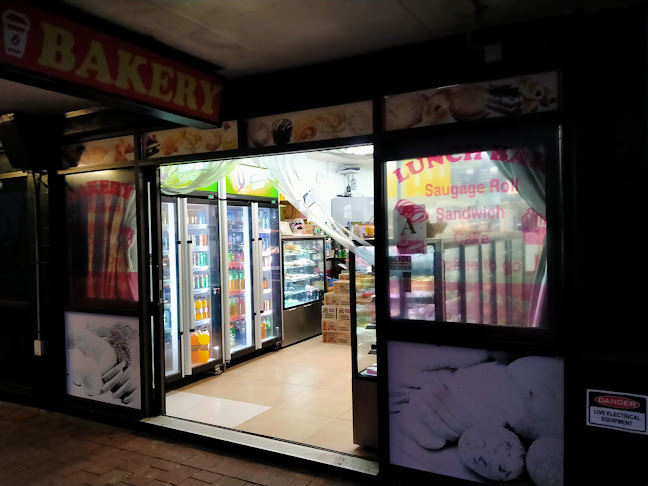 Opinii despre Glendene Bakery Lunch Bar în Auckland - Hospitality and gastronomy