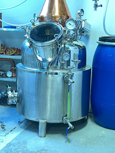 CarbonSix Distillery - Hospitality and gastronomy