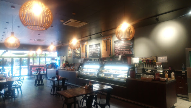 Comentarii opinii despre Bareknuckle Cafe