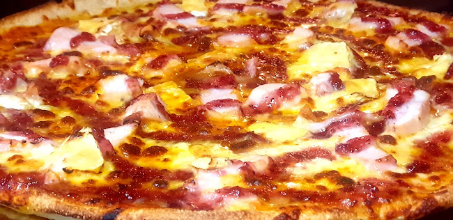 Frankton Pizzeria (Queenstown) dine in/ takeaway/ delivery.