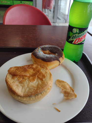 Clive Cafe and Bakery - Clive