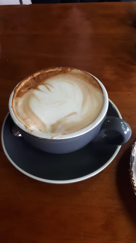 Comentarii opinii despre Twisted Cafe