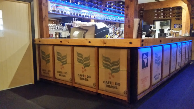 Moorings Restaurant Phone number