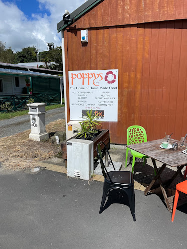 Opinii despre Poppys Cafe în Tīrau - Hospitality and gastronomy