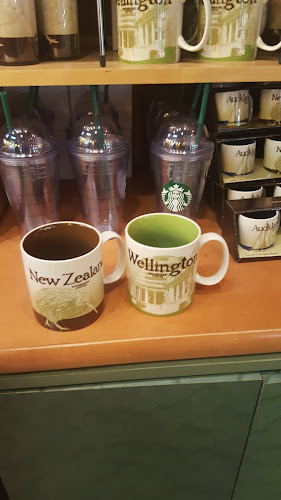 Opinii despre Starbucks Lambton Quay în Wellington - Hospitality and gastronomy